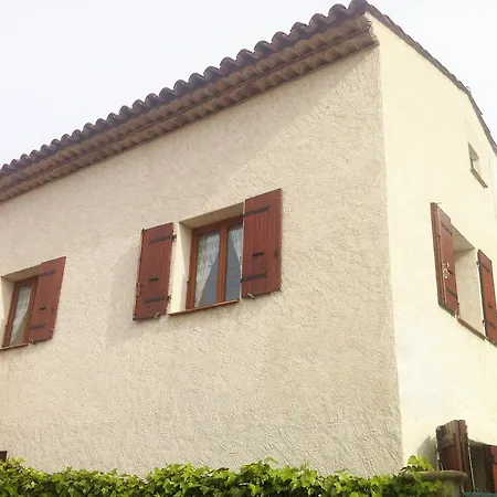 Semesterbostad Maison De Village A 50 M De La Plage